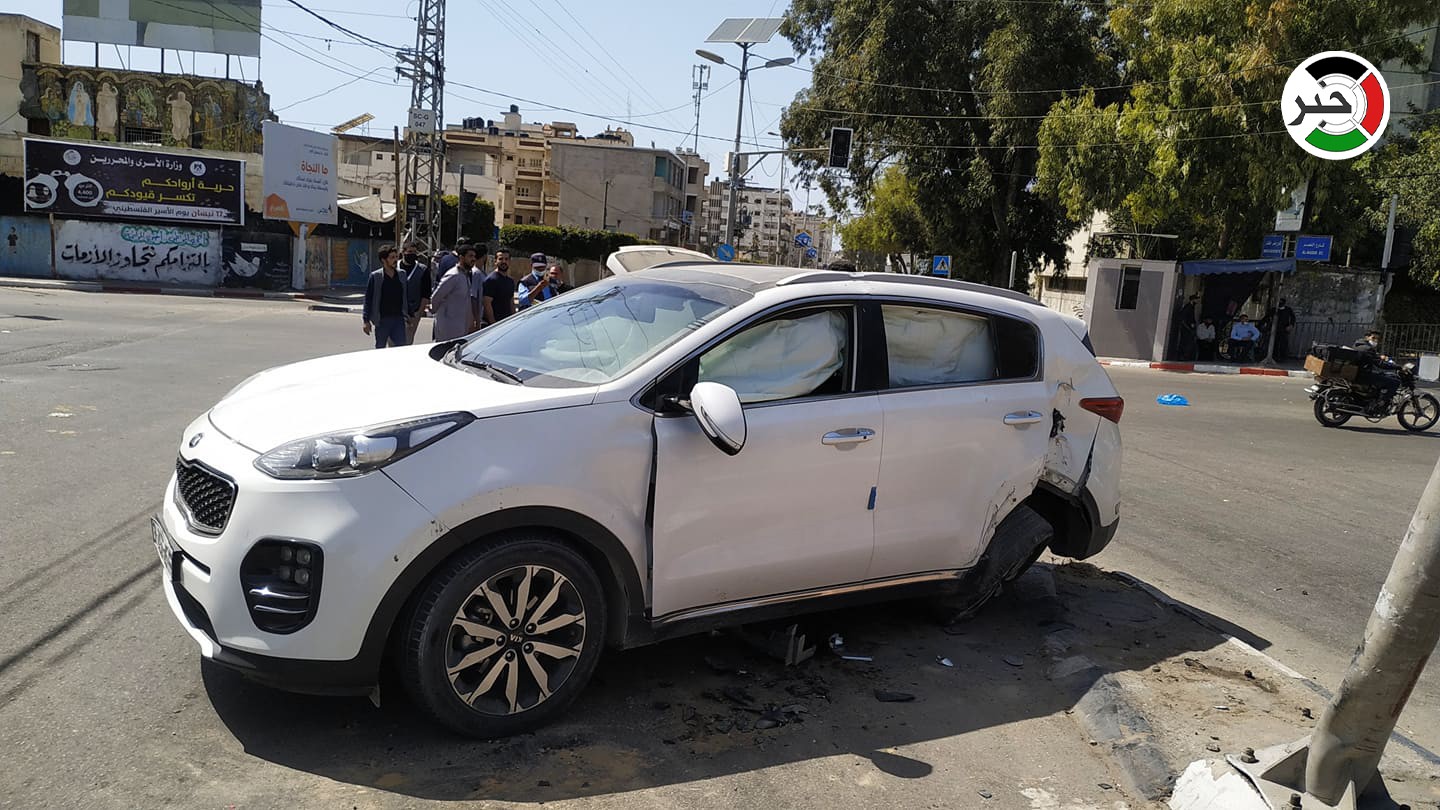 بالصور: 3 إصابات إثر حادث سير بالقرب من المجلس التشريعي بغزة