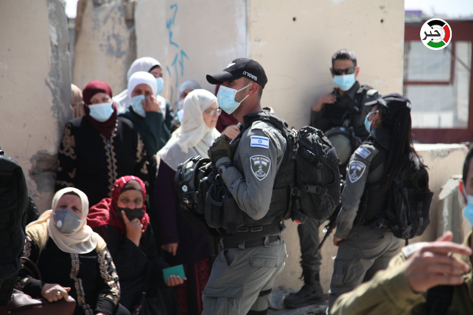 بالفيديو والصور: عدسة وكالة خبر ترصد منع الاحتلال الفلسطينييين من الوصول للأقصى
