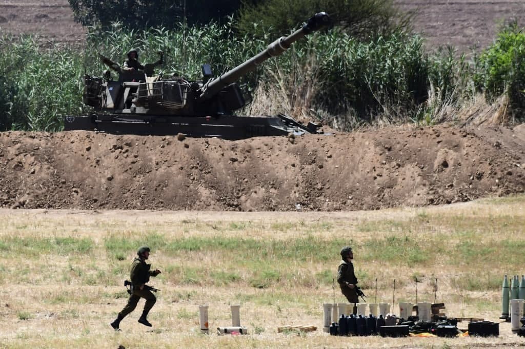 الطيران الحربي الإسرائيلي يواصل شن غاراته على قطاع غزة