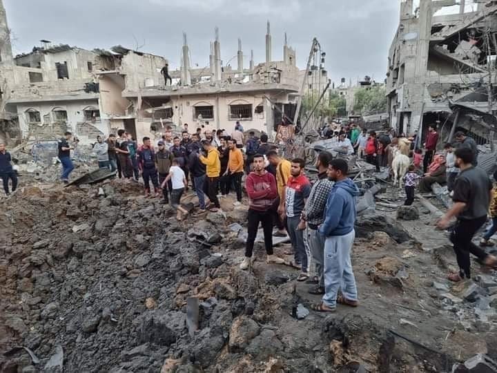 شاهد.. آثار القصف الإسرائيلي على قطاع غزة الليلة الماضية