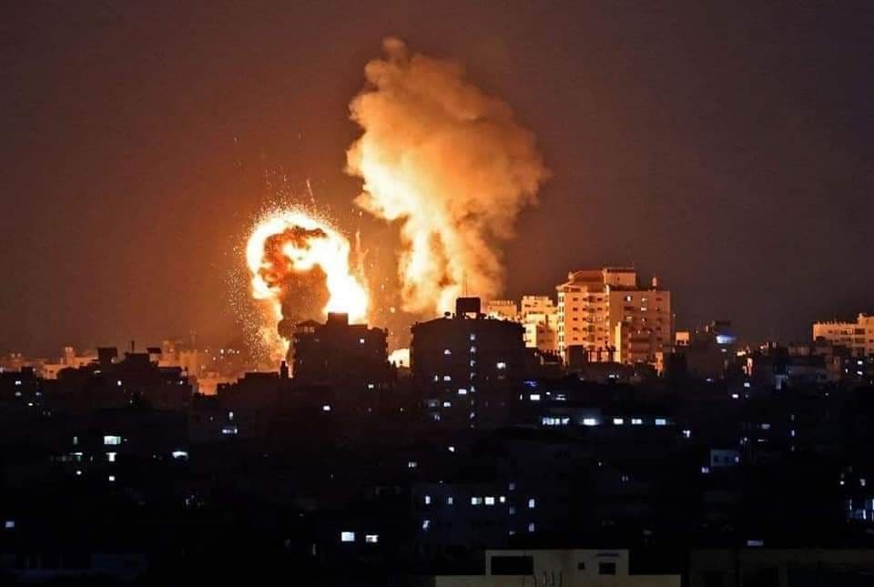 الطيران الحربي الإسرائيلي يستهدف موقعًا للمقاومة غرب غزة
