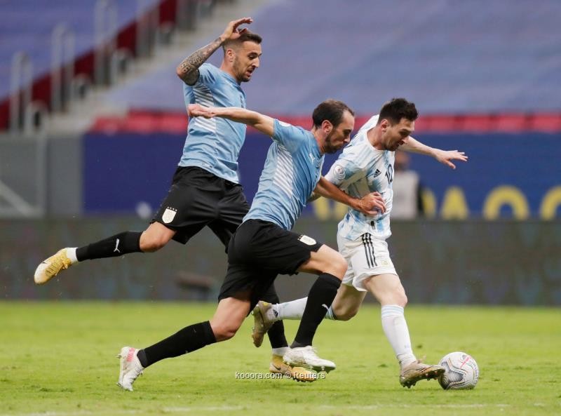 بالصور: ميسي يعزز رقمه القياسي ويقود الأرجنتين لتجاوز أوروجواي