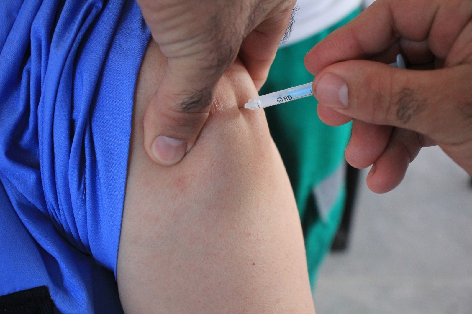داخلية غزة تبدأ بتطعيم كافة كوادرها ومنتسبيها بلقاح مضاد لـ"كورونا"