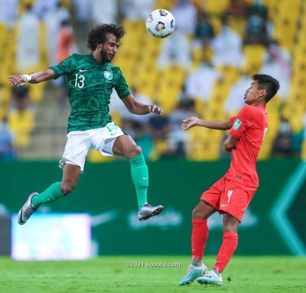بالصور.. السعودية تضرب سنغافورة بثلاثية "متعثرة"
