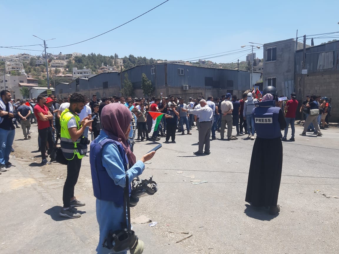 عشرات الإصابات خلال مواجهات مع الاحتلال جنوب نابلس