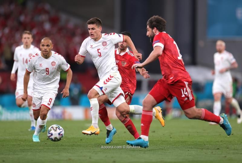 بالصور : الدنمارك تسحق روسيا وتخطف التأهل لثمن نهائي اليورو