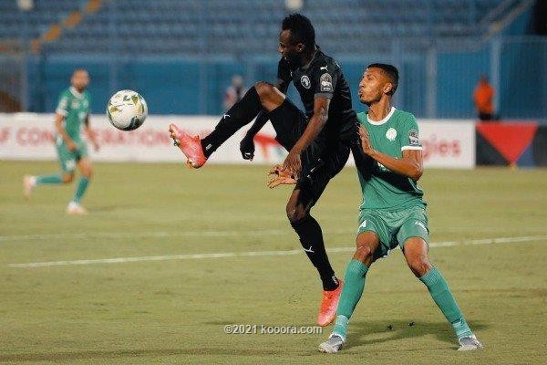 بالصور: التعادل يحسم الشطر الأول من موقعة بيراميدز والرجاء