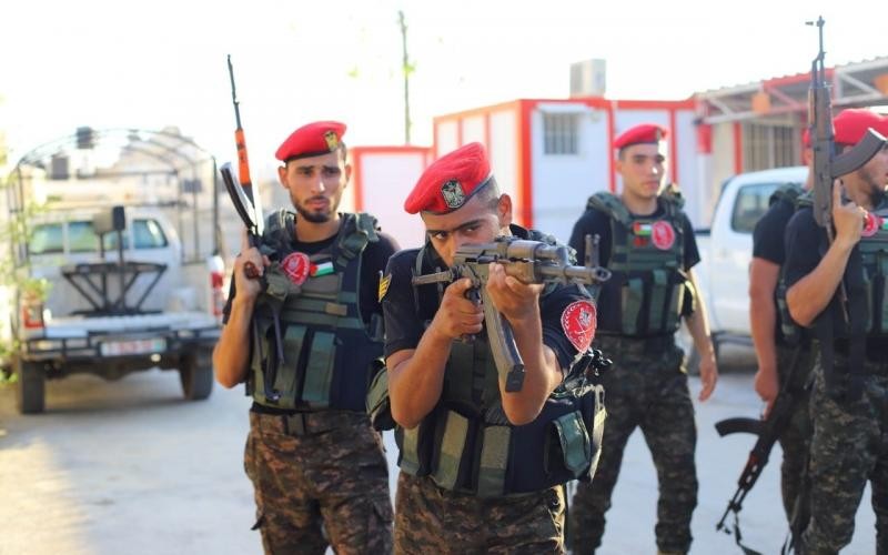 شاهد: الشرطة العسكرية بغزة تفتتح برنامجاً تدريبياً لوحدة المهام التابعة لها