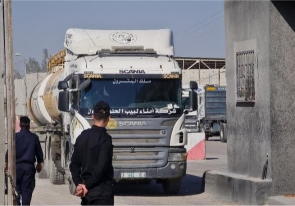 الاحتلال يسمح بنقل الوقود إلى محطة الكهرباء في قطاع غزة بدءًا من اليوم
