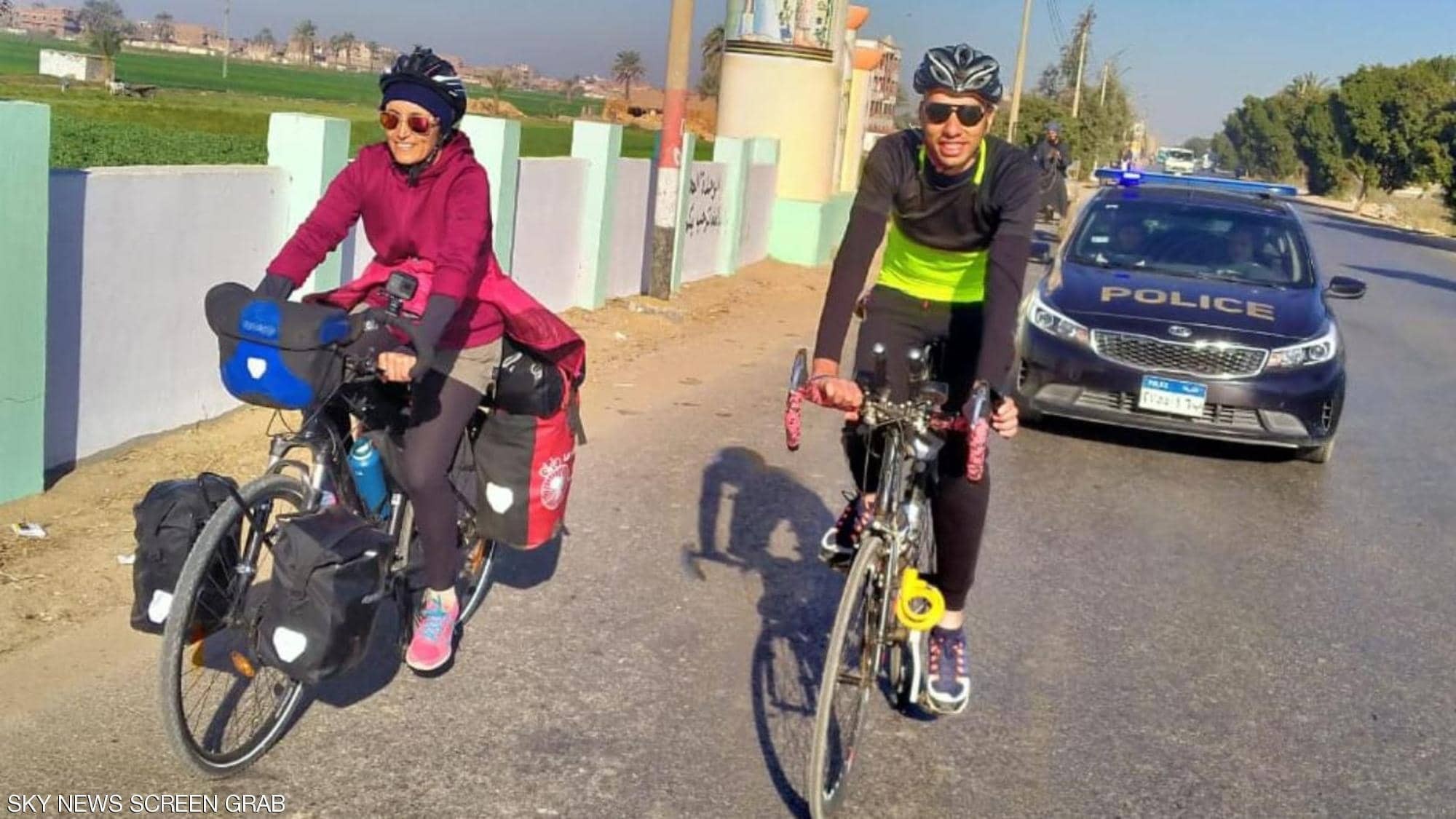 شاهدوا |  شابة مغربية تتحدى الجائحة "كورونا" وتجول إفريقيا بـ"الدراجة الهوائية"