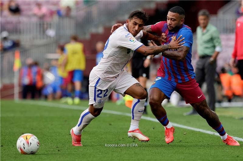 بالصور: ديباي ينقذ برشلونة من كمين خيتافي