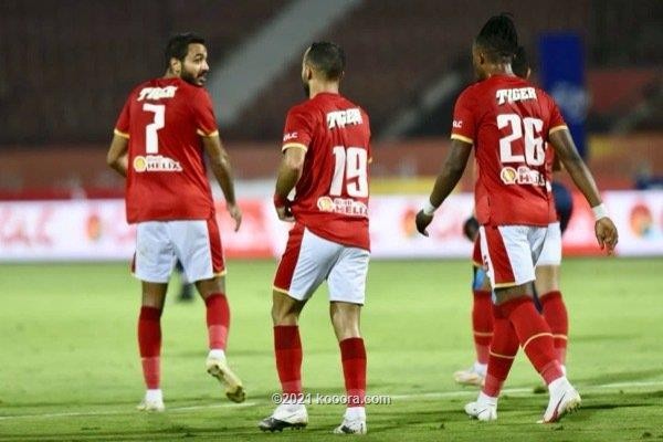 بالصور: الأهلي يتخطى إنبي ويواصل ملاحقة الزمالك