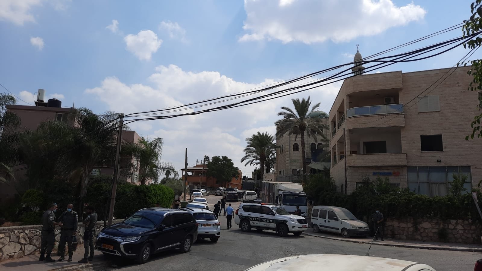 العثور على ملابس يشتبه بأنّها للأسرى الفارين من "جلبوع" شمال فلسطين