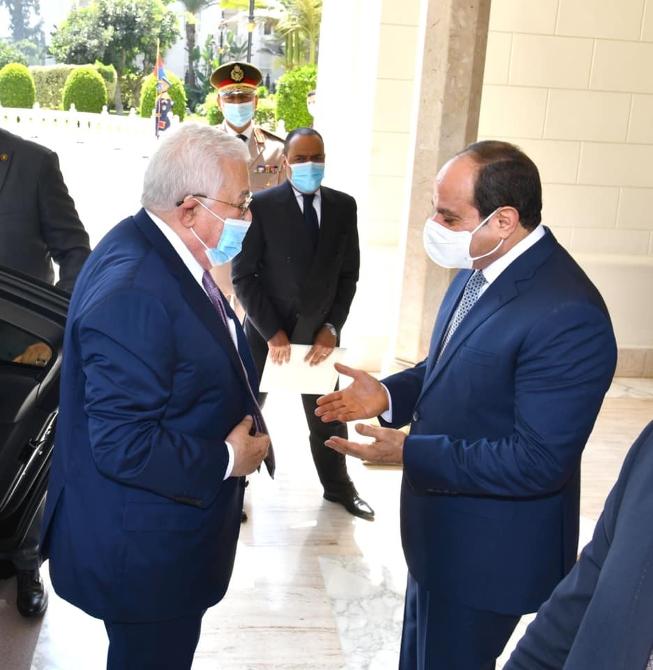 الرئاسة المصرية تكشف تفاصيل لقاء الرئيس عباس بنظيره السيسي في القاهرة