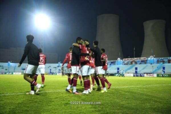 بالصور : الأهلي يصعق غزل المحلة بفوز درامي في الدقيقة 98