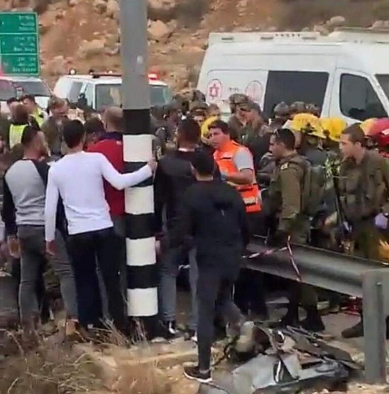 وفاة فلسطينيين و"إسرائيلي" وإصابة 3 آخرين إثر حادث سير غرب رام الله