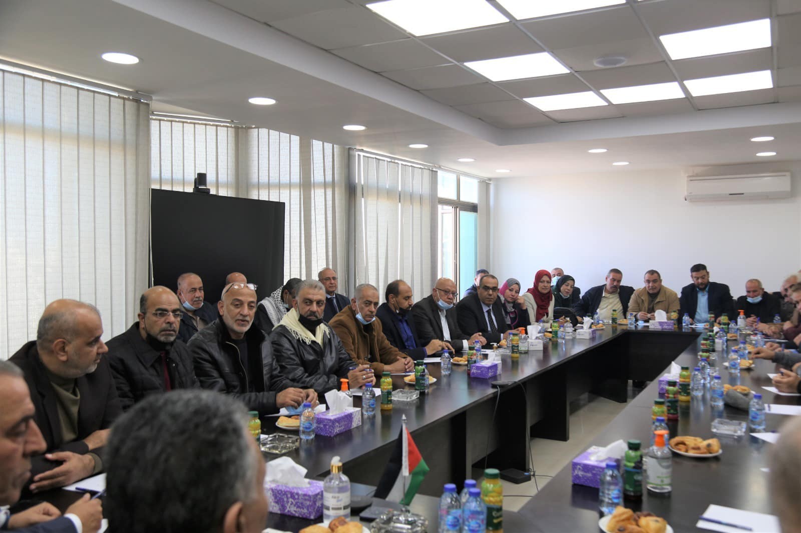 تفاصيل لقاء حسين الشيخ بأقاليم قطاع غزة