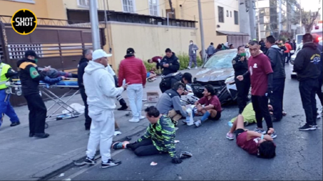 فيديو: شباب يخرجون جثة صديقهم من النعش ويتجولون بها على دراجة نارية في رحلة وداعية!