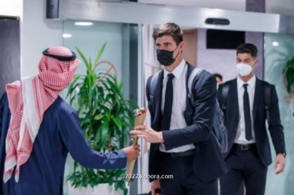 بالصور.. ريال مدريد يصل الرياض لخوض السوبر