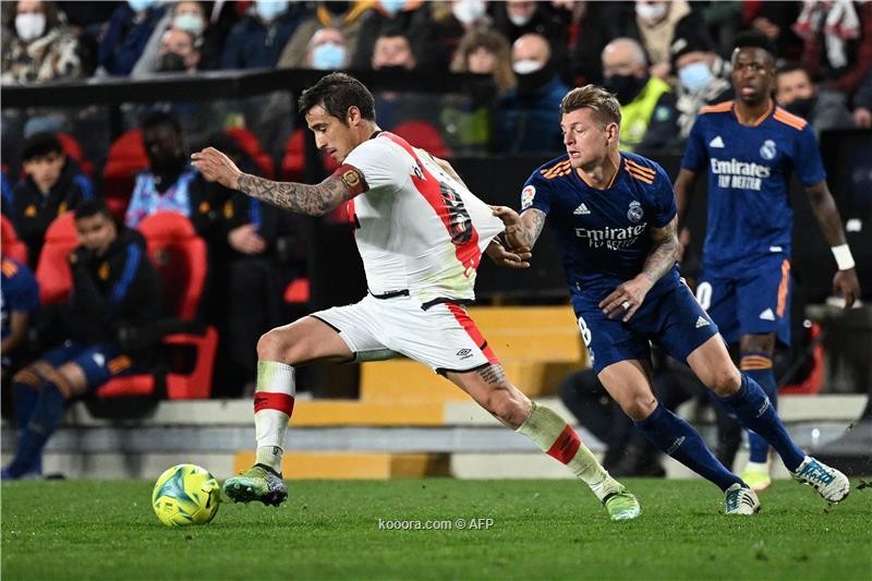بالصور.. بنزيما يقود ريال مدريد لفوز قاتل على رايو فاليكانو