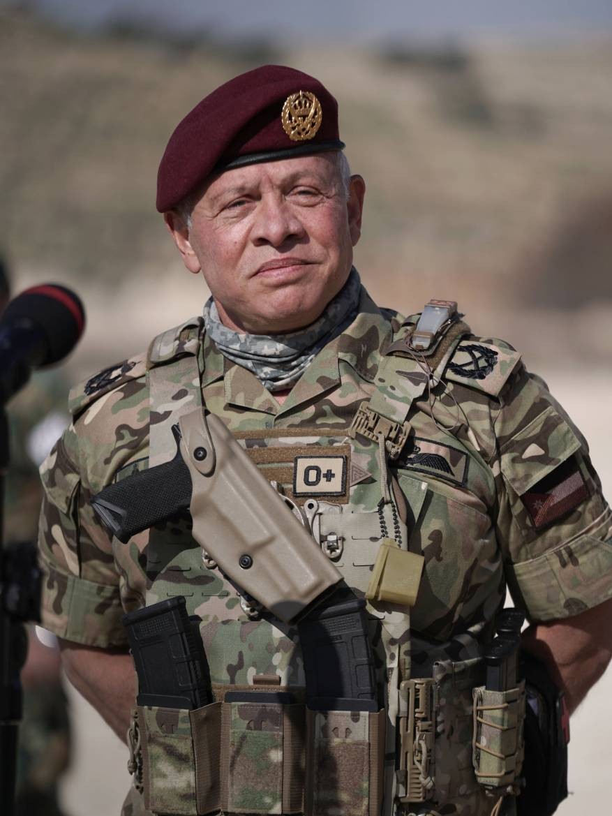 العاهل الأردني يُشارك في تمرينات عسكرية تُحاكي القضاء على إرهابيين