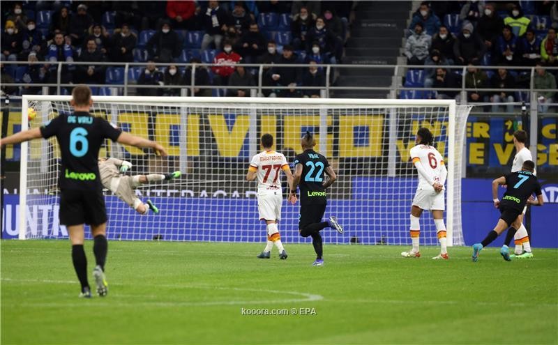 بالصور: إنتر ميلان يقصي روما من كأس إيطاليا