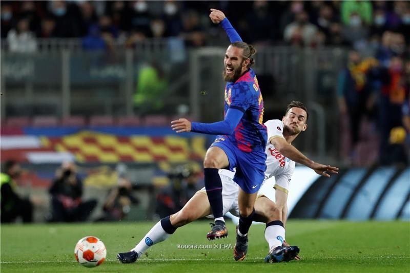 بالصور: برشلونة يؤجل حسم التأهل بتعادل محبط مع نابولي