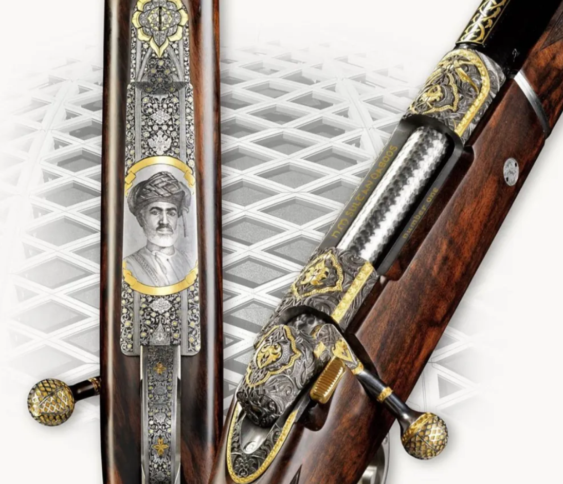 شاهد: صورة السلطان قابوس على "أغلى بندقية في العالم" ماذا تعرف عنها؟