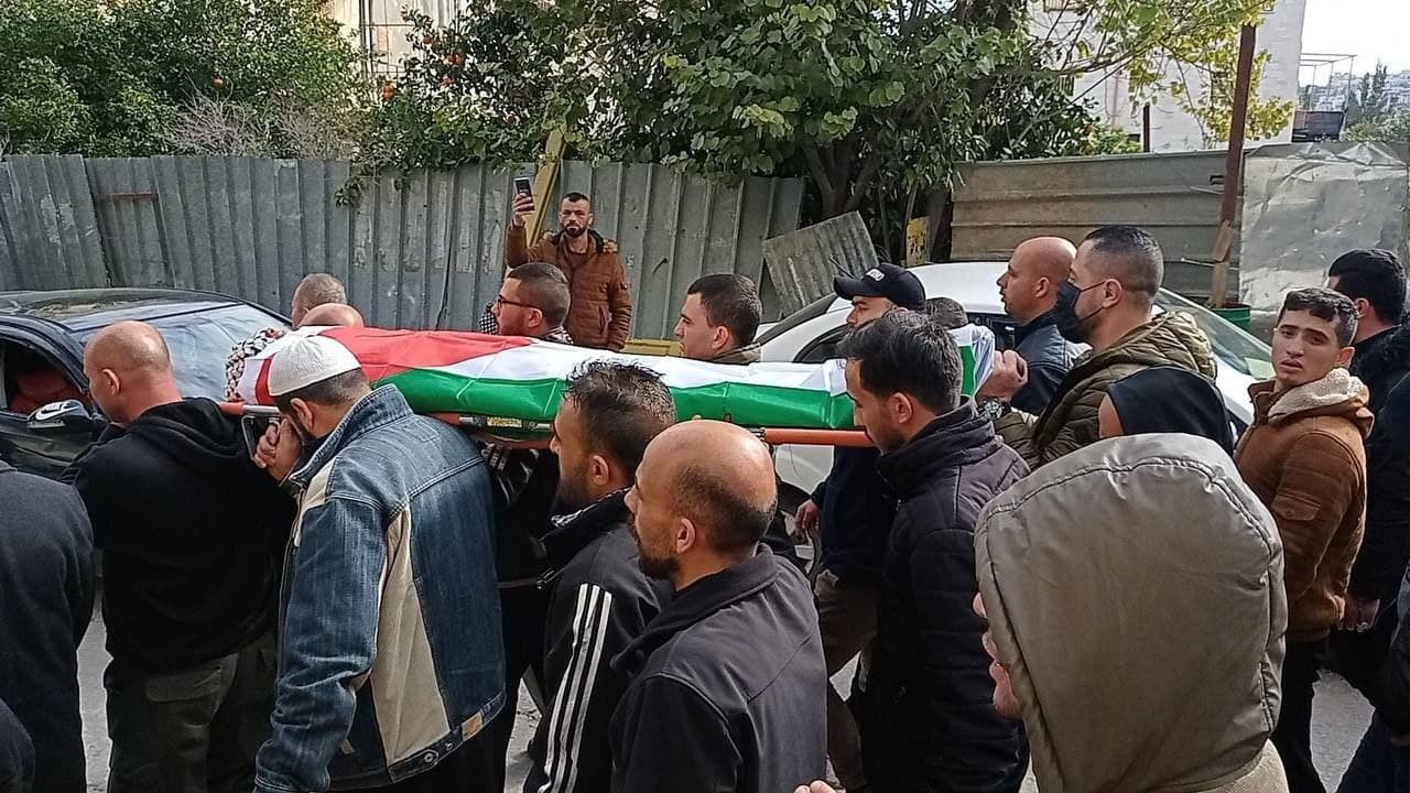 أهالي السيلة الحارثية يُشيعون جثمان الشهيد محمد أبو صلاح