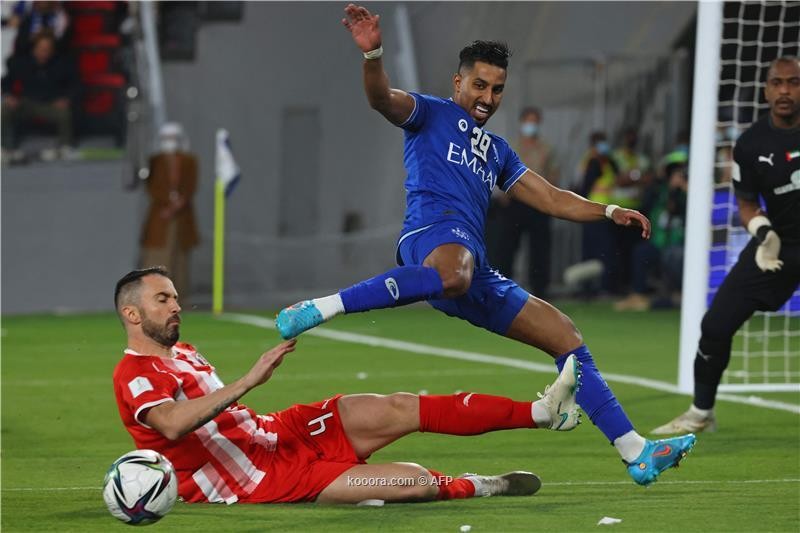 بالصور : الهلال يمطر شباك الجزيرة بسداسية.. ويضرب موعدا مع تشيلسي