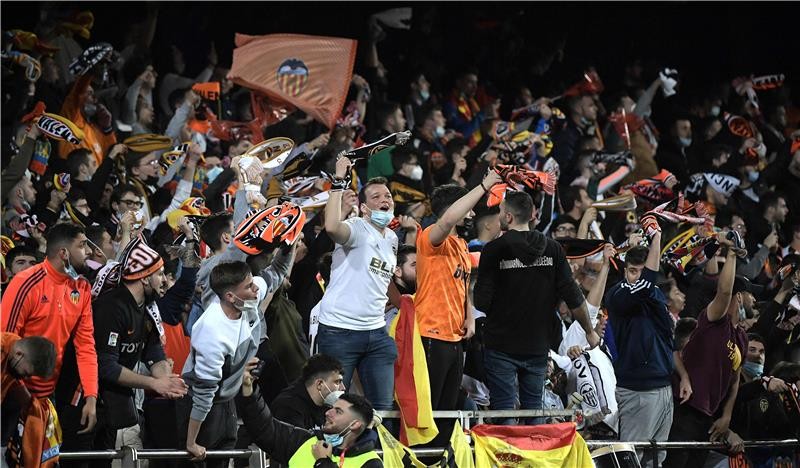بالصور: فالنسيا يصعد إلى نهائي كأس ملك إسبانيا