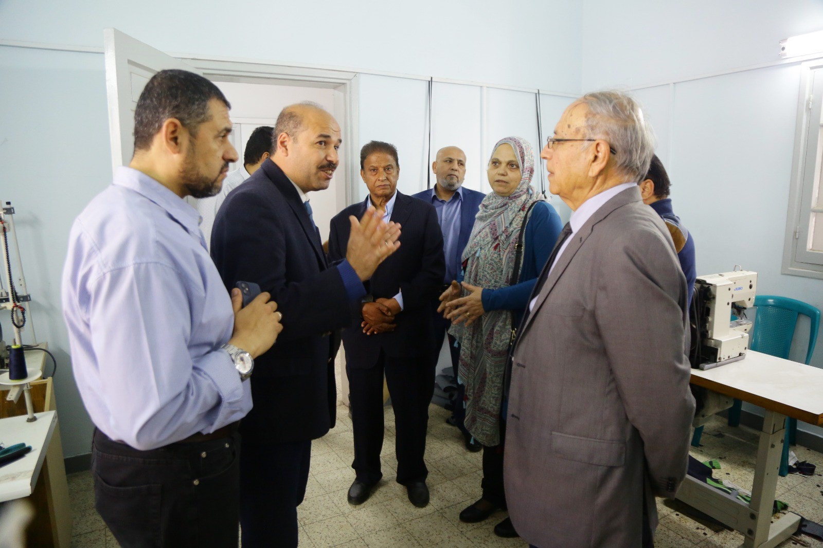 كتلة فتح البرلمانية برئاسة النائب دحلان تُطلق حملة سواعد الخير في معهد الأمل للأيتام