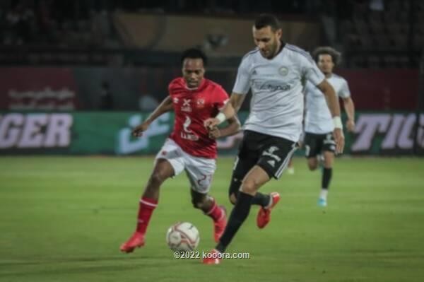 بالصور: الأهلي يواصل نزيف النقاط ويتعادل مع الطلائع