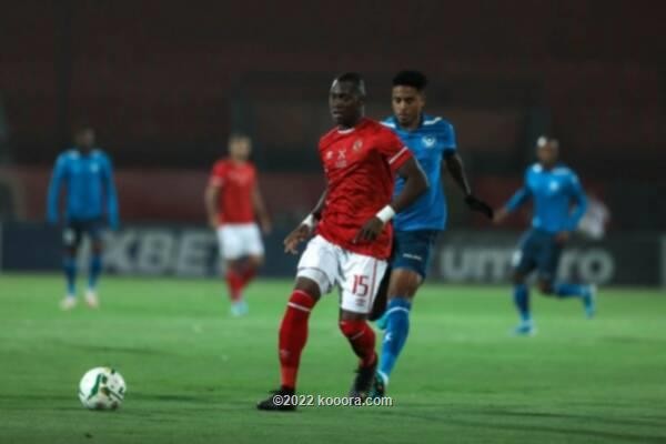 بالصور : الأهلي يحبط مغامرة الهلال وينتزع التذكرة الأخيرة لربع النهائي الإفريقي