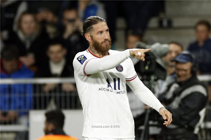 بالصور.. باريس يلامس لقب الدوري بثلاثية في آنجيه