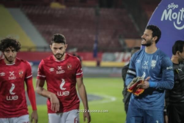 بالصور: الأهلي يواصل نزيف النقاط ويتعادل مع الطلائع
