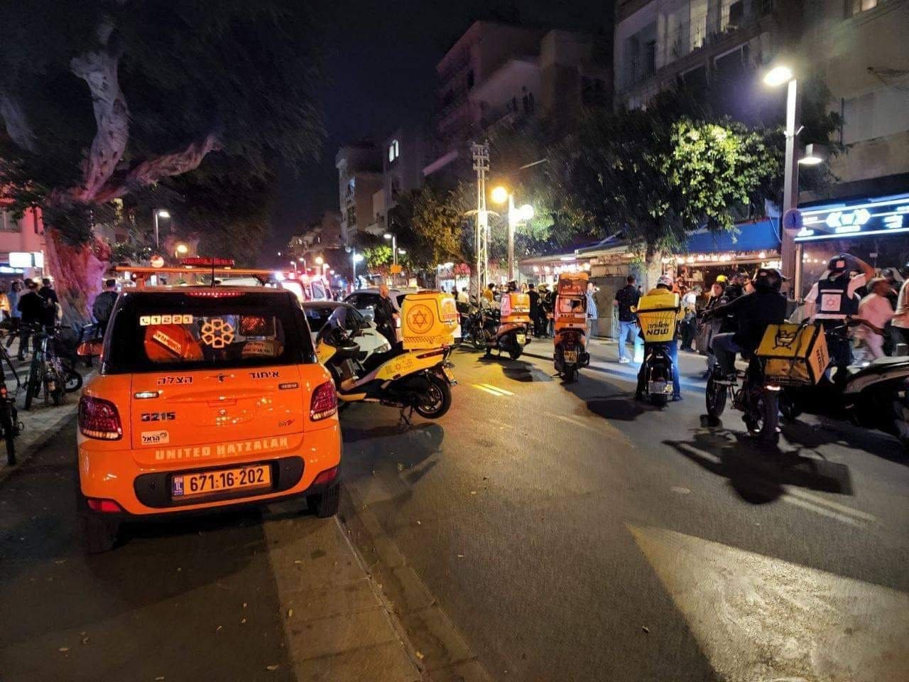 بالفيديو والصور: قتيلان وإصابات في عملية إطلاق نار وسط "تل أبيب"