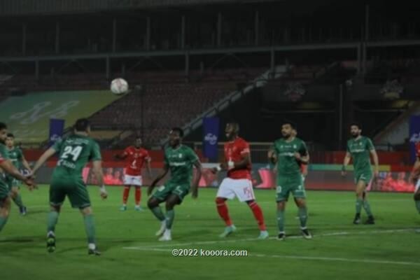 بالصور.. الأهلي يحافظ على الصدارة بفوز صعب أمام الاتحاد