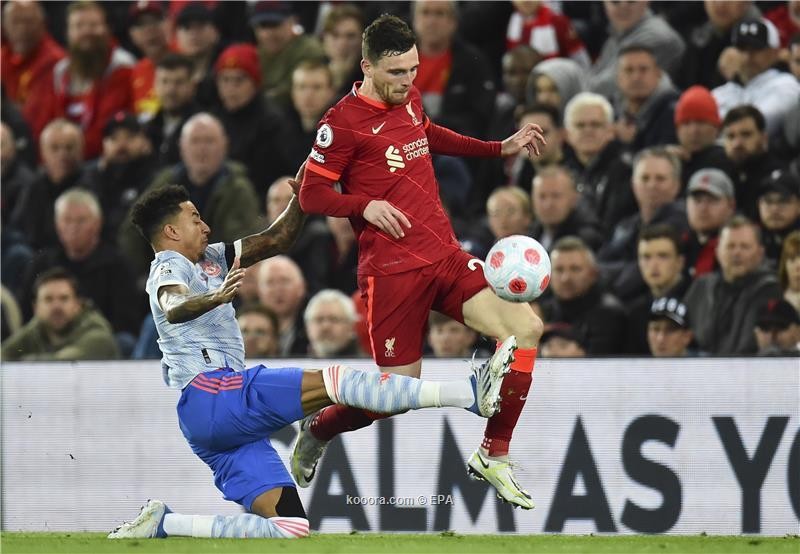 بالصور.. ليفربول يفترس يونايتد بأقل مجهود ويتصدر البريميرليج