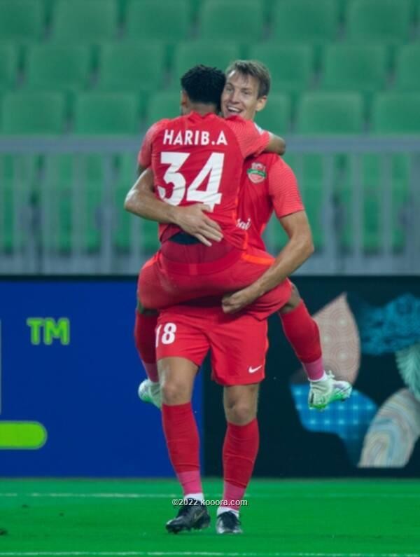 بالصور.. شباب الأهلي يسحق الغرافة "8-2"