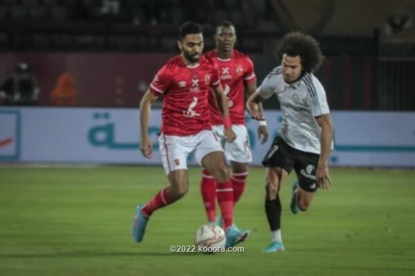 بالصور: الأهلي يواصل نزيف النقاط ويتعادل مع الطلائع