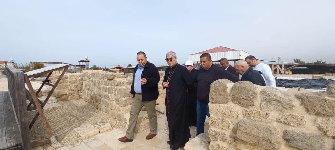 شاهد.. سياحة غزة تستقبل ممثل الفاتيكان لفلسطين بدير القديس هيلاريون