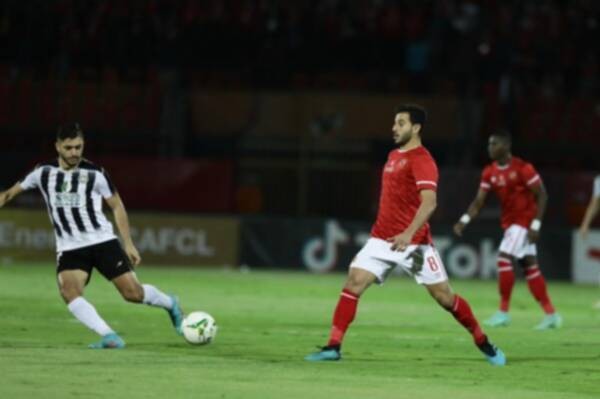 بالصور : الأهلي يهزم وفاق سطيف برباعية ويقترب من نهائي الأبطال