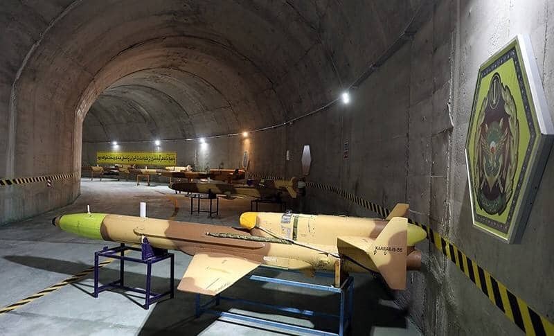 بالصور: إيران تكشف عن قاعدة سرية تحت الأرض للطائرات المُسيّرة