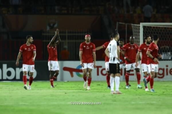 بالصور : الأهلي يهزم وفاق سطيف برباعية ويقترب من نهائي الأبطال