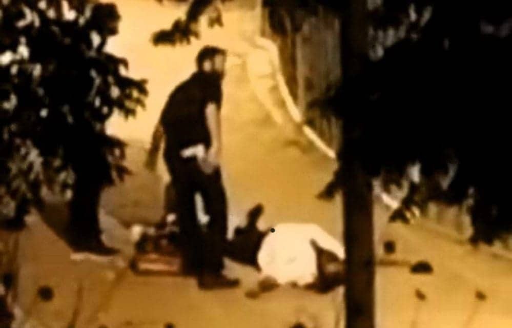 بالفيديو والصور: 3 قتلى وإصابات بعملية طعن وإطلاق نار في "إلعاد" وسط تل أبيب 