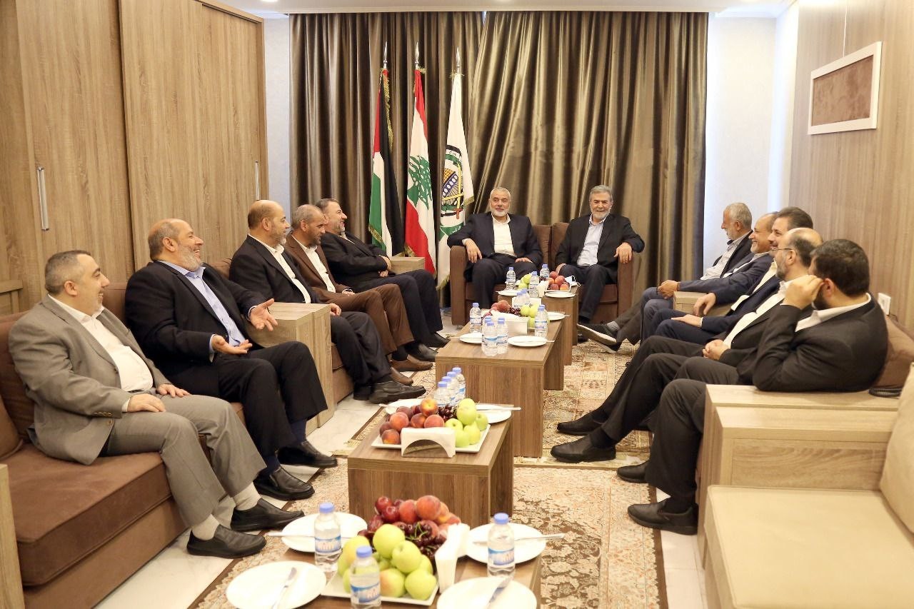 وفد "حماس" برئاسة هنية يلتقي النخالة ووفدًا من قيادة الجهاد في بيروت