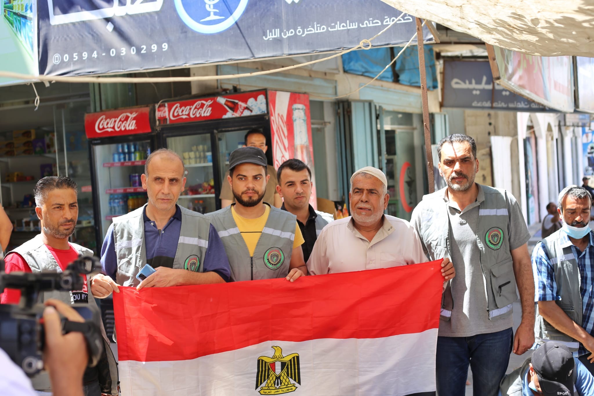 شاهد: مجلس العمال بحركة فتح يُنظم يوم تطوعي لتدشين قبر شهداء الجيش المصري