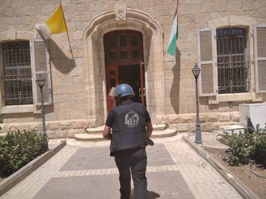 جامعة بيت لحم تُخلي الطلبة من جميع مبانيها لهذا السبب!