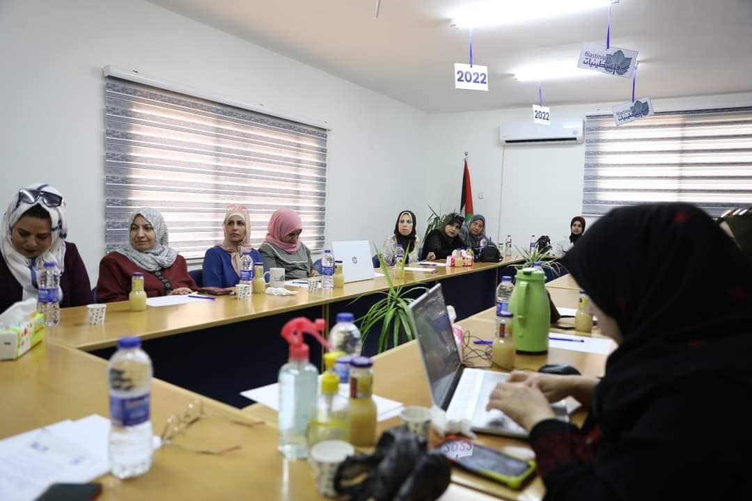 "فلسطينيات" تستضيف الصحفية لانا شاهين في لقاء حواري بعنوان "تجربة إعلامية"